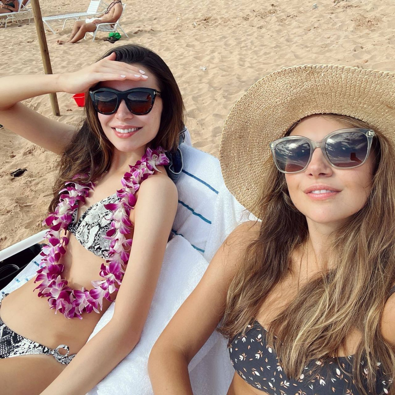 Bikini miranda cosgrove bikini, miranda cosgrove, miranda cosgrove icarly