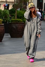 Myleene Klass Wearing a Loose-Fitting Casual Grey Onesi in London 08/17/2022