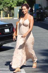 Nicole Murphy in a Cleavage-baring Dress - Beverly Hills 08/09/2022