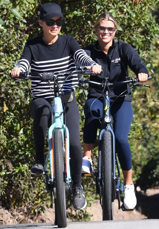 Nicole Richie and Sofia Richie on a Bike Ride in Santa Barbara 08/07/2022