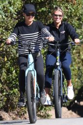 Nicole Richie and Sofia Richie on a Bike Ride in Santa Barbara 08/07/2022
