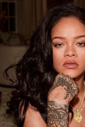 Rihanna - Fenty Beauty: Pro Filtr’ Foundation 2022