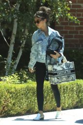 Sarah Hyland - Out in West Hollywood 08/09/2022