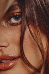 Taylor Hill   Coveteur August 2022   - 4