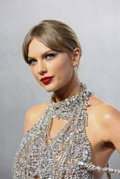 Taylor Swift   2022 MTV Video Music Awards   - 41