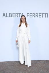Alessandra Ambrosio - Front Row of the Alberta Ferretti Fashion Show in Milan 09/21/2022
