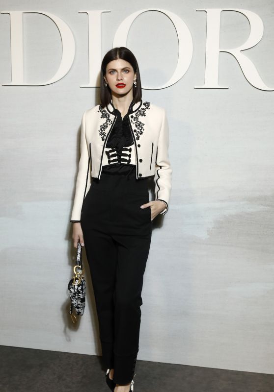 Alexandra Daddario - Christian Dior Fashion Show in Paris 09/27/2022