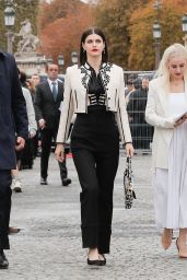 Alexandra Daddario – Christian Dior Fashion Show in Paris 09/27/2022 (more photos)