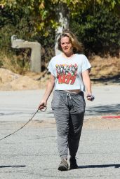 Alicia Silverstone in Casual Outfit - Hiking in Hollywood Hills 09/13/2022