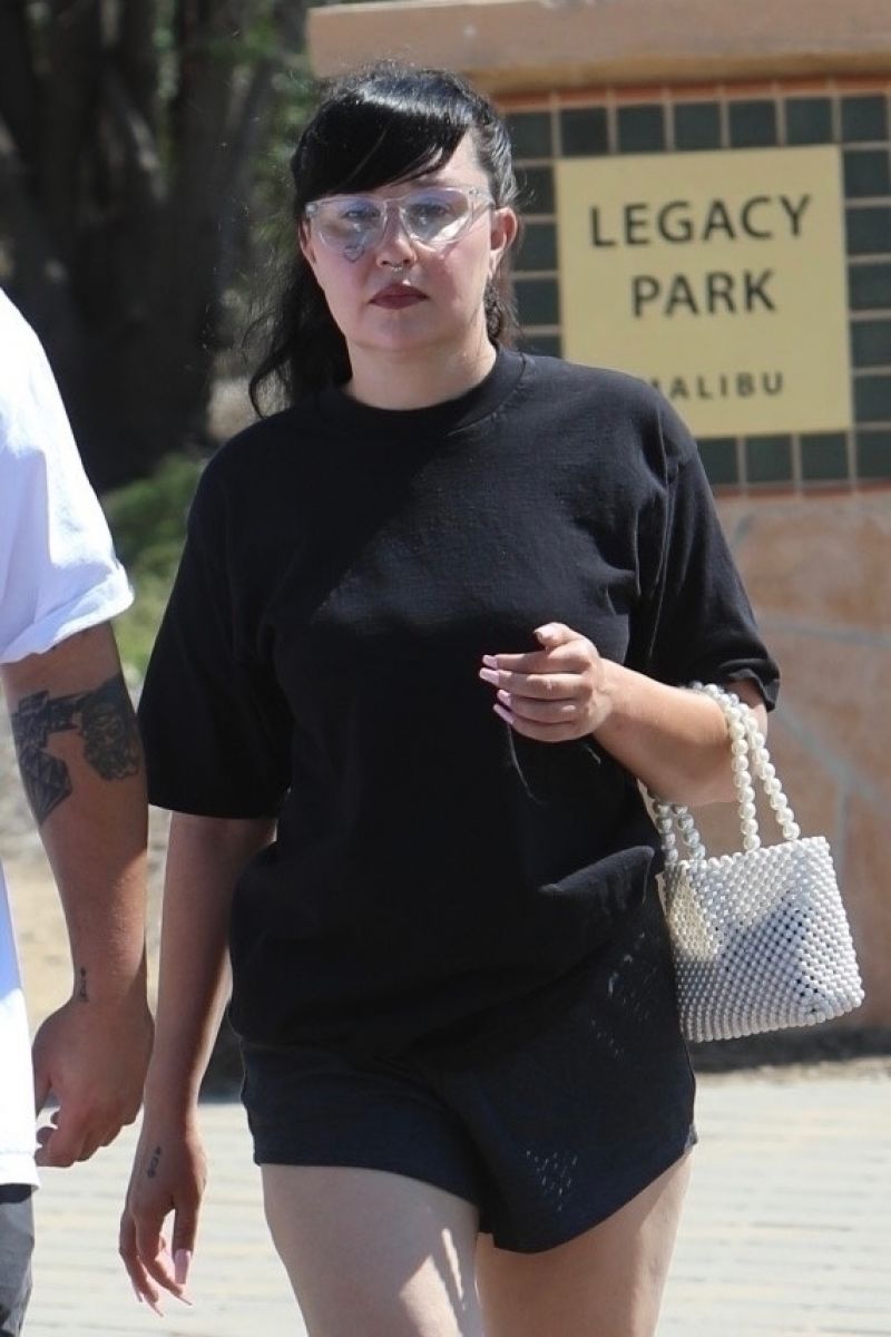 Amanda Bynes - Out in Los Angeles 09/04/2022 • CelebMafia