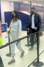 Ana de Armas and Paul Boukadakis at Airport in NYC 09/04/2022