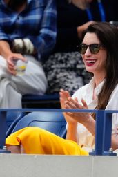 Anne Hathaway - 2022 US Open in NYC 09/11/2022