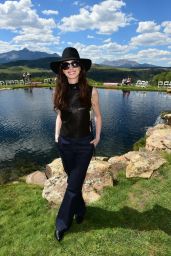 Anne Hathaway  Telluride Film Festival 09 02 2022   - 13