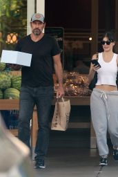 Camila Morrone - Out to Bristol Farms in Los Angeles 09/18/2022