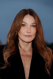 Carla Bruni   Saint Laurent Fashion Show in Paris 09 27 2022   - 30