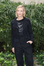 Cate Blanchett at the Giorgio Armani Fashion Show in Milan 09/25/2022