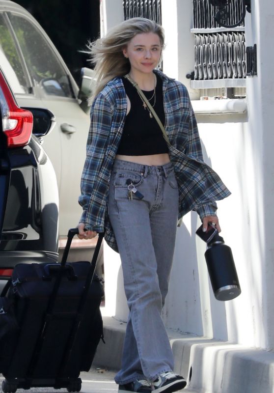 Chloe Moretz - Out in Los Angeles 09/29/2022