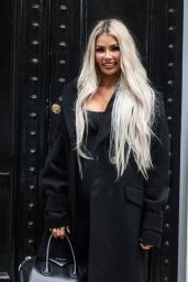 Chloe Sims at Dr Richard Marques Devonshire Place in London 09/23/2022