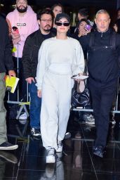Demi Lovato in All White at the Galeão Airport in Rio de Janeiro 09/06/2022