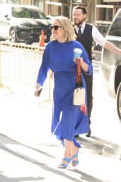 Elisabeth Moss - Arriving at The View in New York 09/20/2022