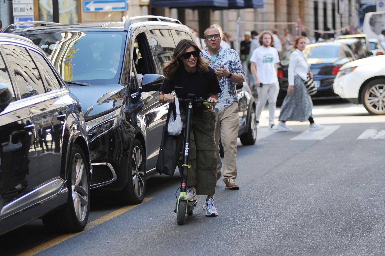 Elisabetta Canalis - Scooter Ride in Milan 09/20/2022 • CelebMafia