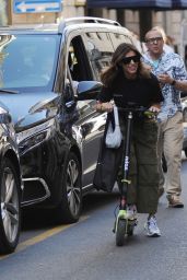 Elisabetta Canalis - Scooter Ride in Milan 09/20/2022 • CelebMafia