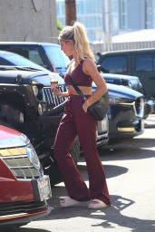Emma Slater – Head in For Dance Practice in Hollywood 09/11/2022