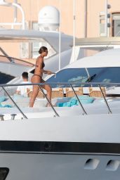 Emma Thynn on a Yacht in Saint Tropez 09/01/2022