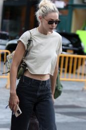 Gigi Hadid Street Style - New York City 09/01/2022