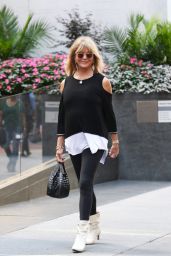 Goldie Hawn in Manhattan’s Midtown Area 09/21/2022