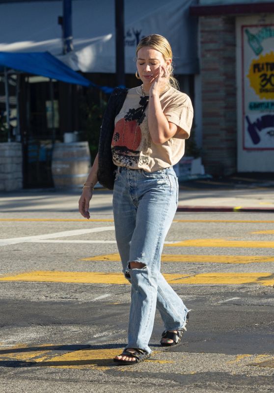 Hilary Duff  - Out in Studio City 09/21/2022