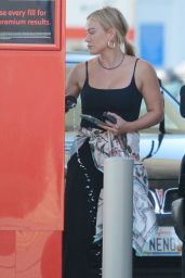 Hilary Duff - Pumping Gas in Los Angeles 09/28/2022