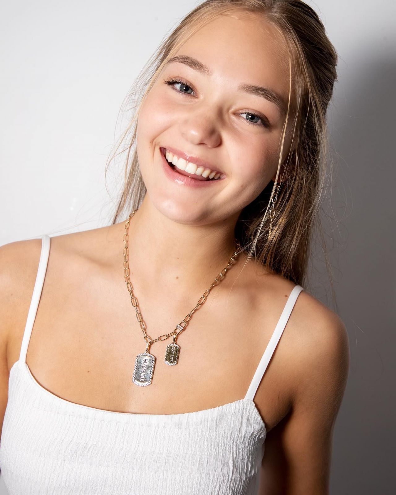 Jasmine Hendriks 09 06 2022 CelebMafia