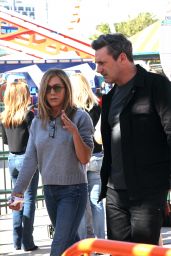 Jennifer Aniston at "The Morning Show" Set in Brooklyn 09/28/2022