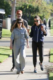 Jennifer Garner   Out in Brentwood 09 28 2022   - 23