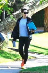 Jennifer Garner   Running Errands in Santa Monica 09 19 2022   - 18