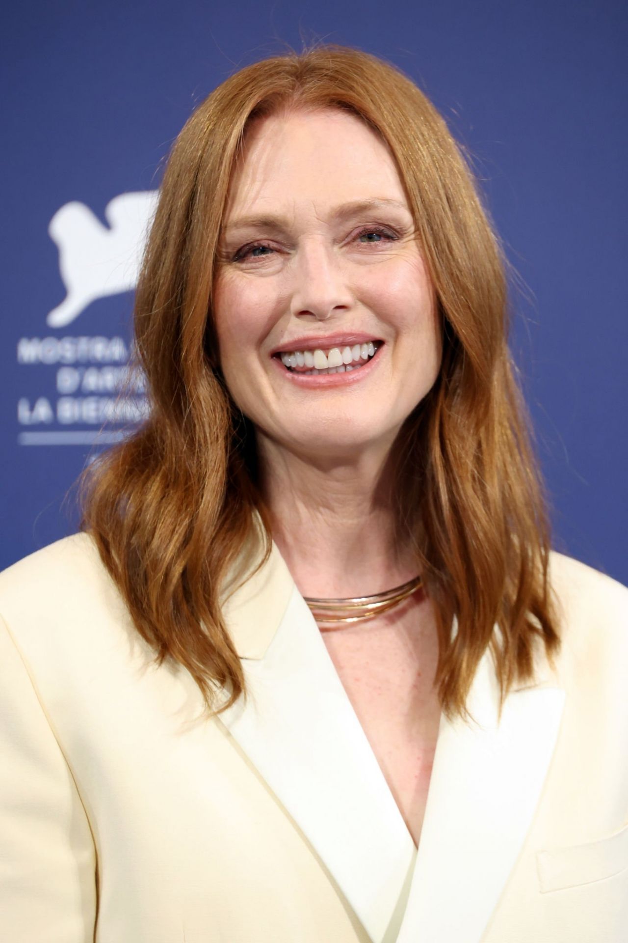 Julianne moore bush