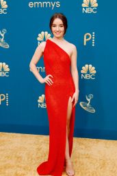 Kaitlyn Dever – Emmy Awards 2022 Red Carpet