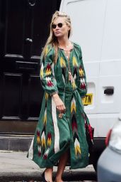 Kate Moss in Colorful Dress Out in London 09/02/2022