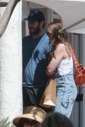 Katherine Schwarzenegger   Shopping in Montecito 09 02 2022   - 14