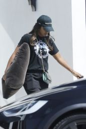 Kelly Rowland - Shopping in West Hollywood 09/16/2022