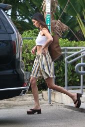 Kendall Jenner - Arrives in Miami 09/24/2022