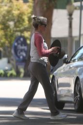 Kim Basinger - Out in Los Angeles 08/31/2022