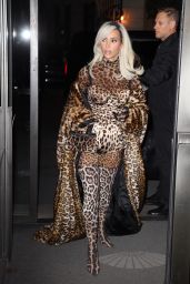 Kim Kardashian Night Out Style 09/25/2022 • CelebMafia