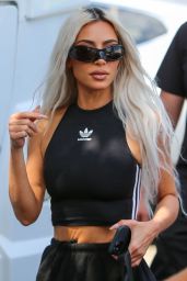 Kim Kardashian - Out in Sherman Oaks 09/08/2022