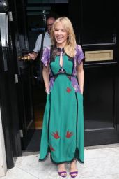 Kylie Minogue - Arriving at the BBC Radio Studios in London 07/11/2022