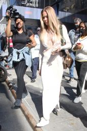 LeAnn Rimes   Out in New York 09 15 2022   - 60