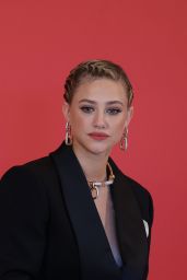 Lili Reinhart   Miu Miu Women s Tales Talk at the Giornate Degli Autori in Venice 09 05 2022   - 47