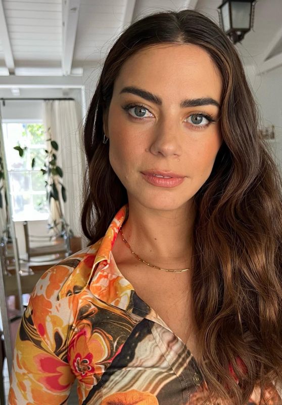 Lorenza Izzo 09/28/2022