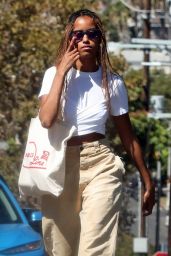 Malia Obama Street Style   Silver Lake 09 21 2022   - 48